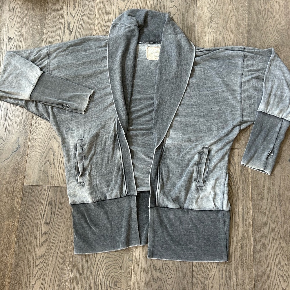 Oversize shrug sweatshirt